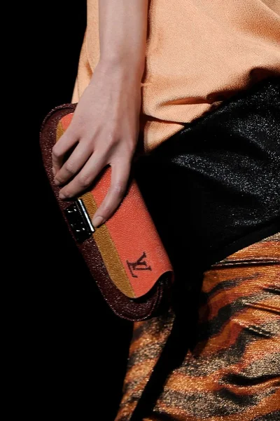 Look 91